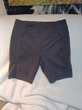 Mondetta Women's Black High Waist Cycling Ribbed Shorts Size Med Excellent Cond